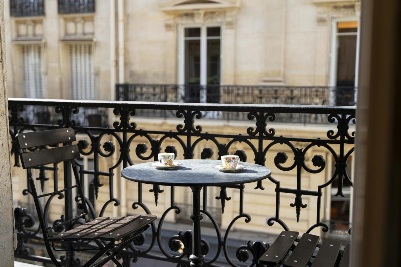 Vestay Montaigne Parigi Esterno foto